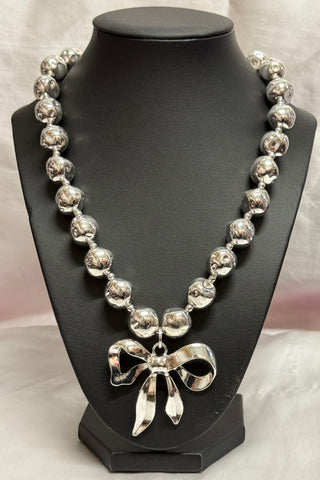Bold Metallic Bow Statement Necklace – Gold & Silver