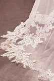 Floral Scalloped Lace Royal Veil