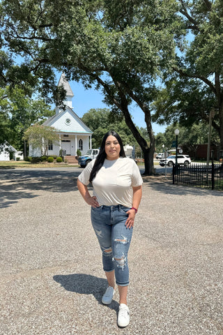 Womens distressed 2025 capri jeans