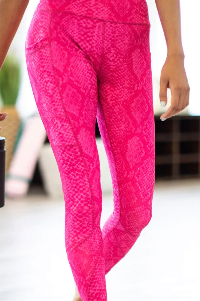 Fitkicks Crossover Pattern Leggings – The Salted Hippie Boutique